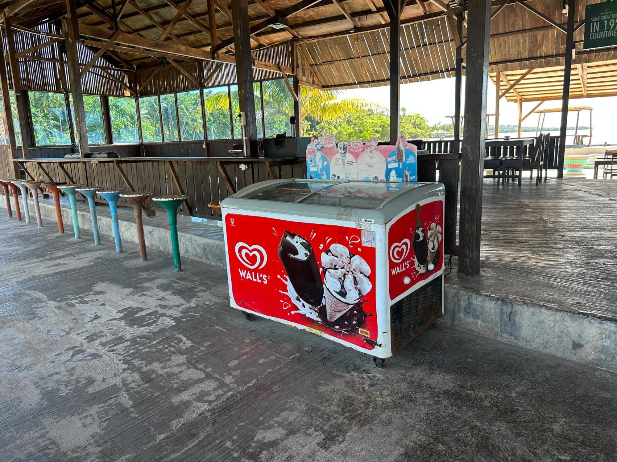 Mooi Park Hotel Sorong Exterior foto